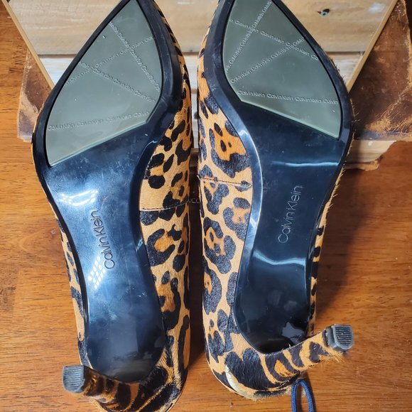 Calvin Klein Women's Leopard / Jaguar/ Cheetah Pumps - Size 10 - Picture 3 of 9